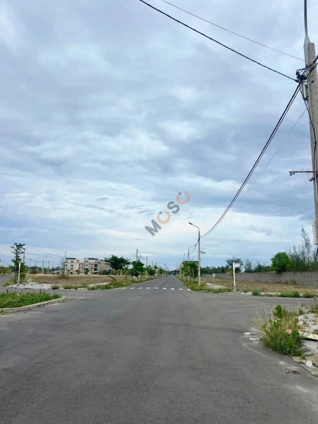 Đất 100 m² · đường Quảng Ngãi