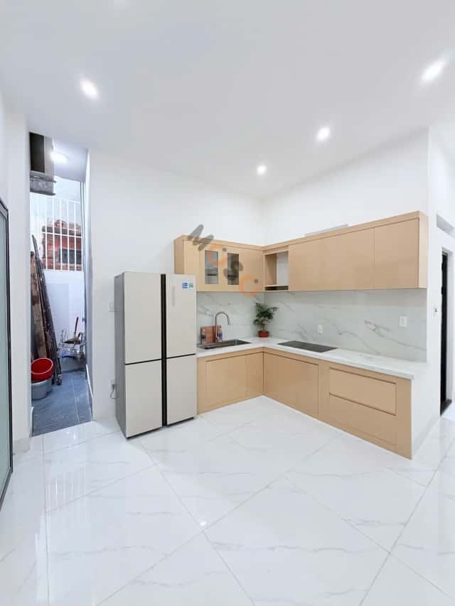 Townhouse 76 m² · 8 bed · Hoàng Diệu