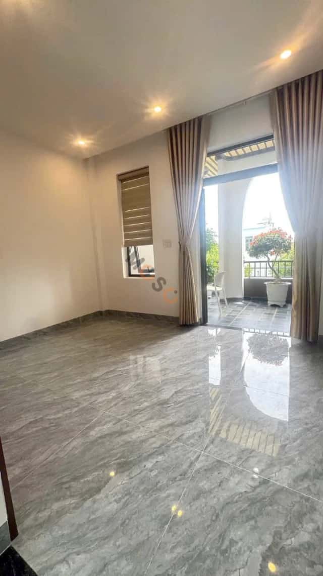 Townhouse 74.4 m² · 3 bed · Âu Cơ