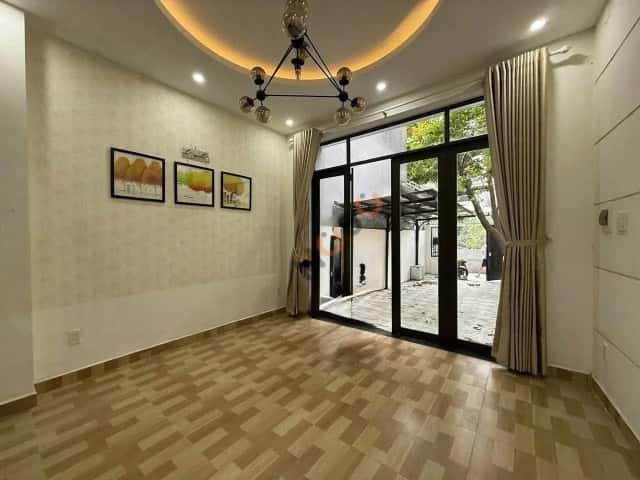 Townhouse 73.7 m² · 3 bed · Hoàng Diệu