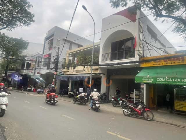 Townhouse 173.4 m² · 2 bed · Hoàng Diệu