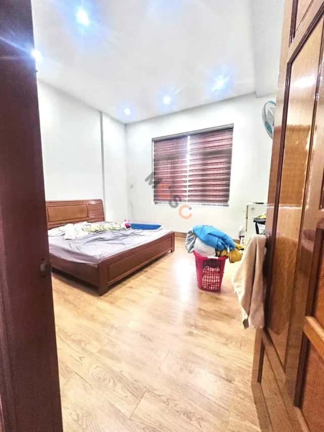 Nhà phố 100 m² · 3 PN · Nguyễn Hiến Lê
