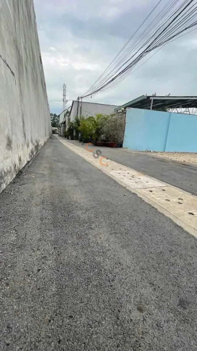 Plot of land 340.2 m² · hẻm đường Lê Chí Dân 