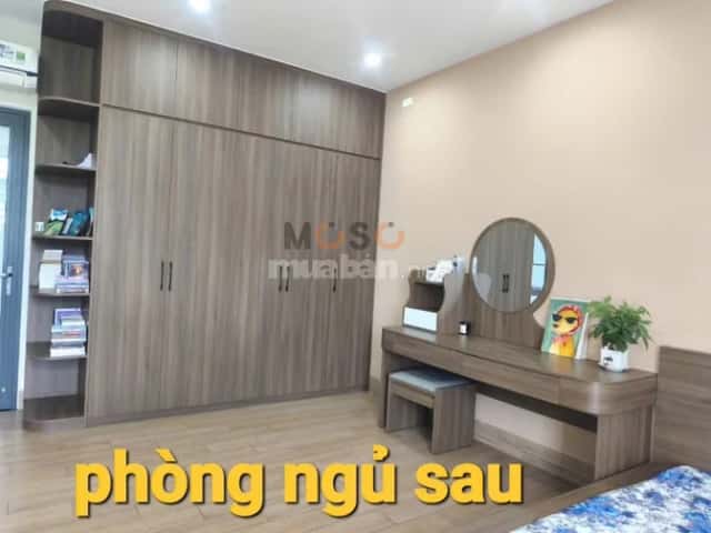 Townhouse 120 m² · 5 bed · đường D8, Khu dân cư Hưng Phú