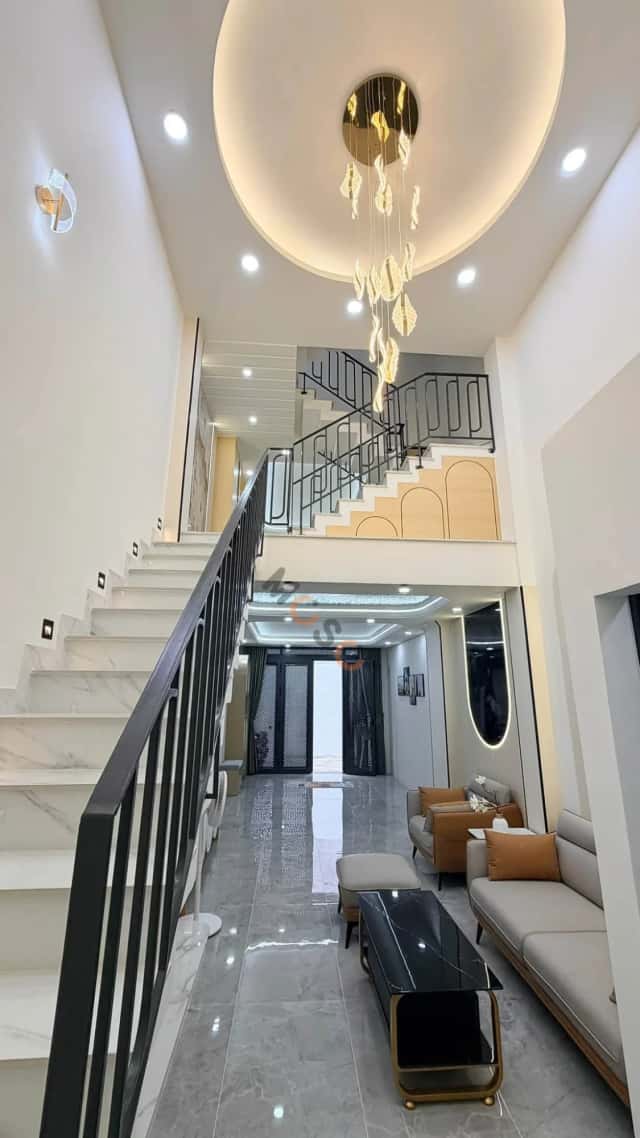 Townhouse 38.4 m² · 3 bed · Phạm Văn Chiêu