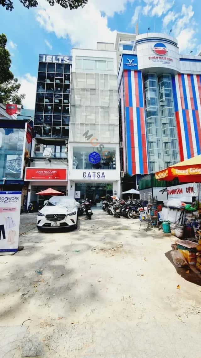 Nhà phố 70 m² · 10 PN · Cách Mạng Tháng 8