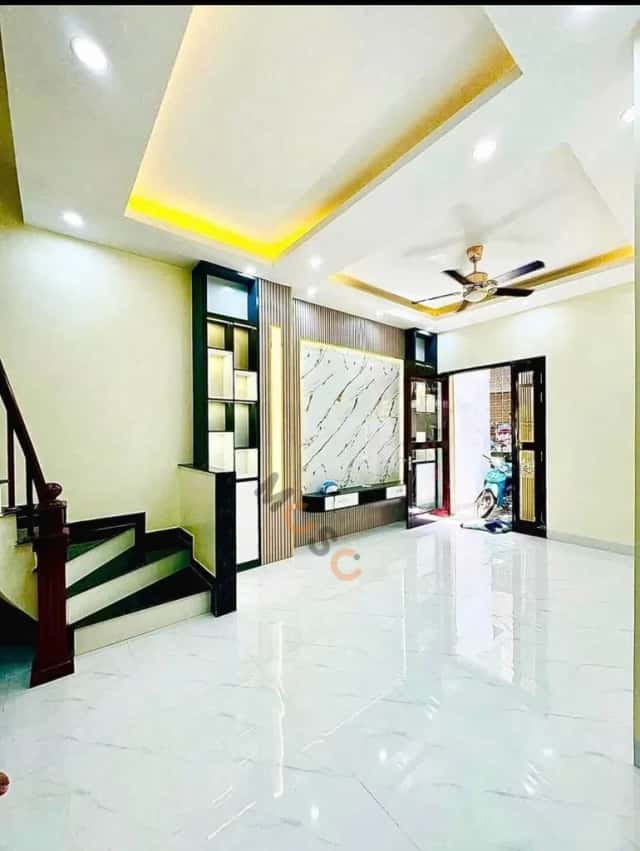 Townhouse 38 m² · 3 bed · Ngõ Quan Thổ 1
