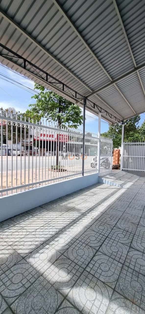 Townhouse 396 m² · 2 bed · Mạc Đĩnh Chi