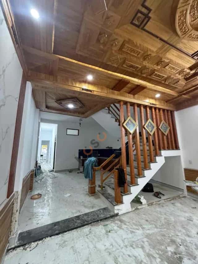Nhà phố 200 m² · 5 PN · Nguyễn Lương Bằng