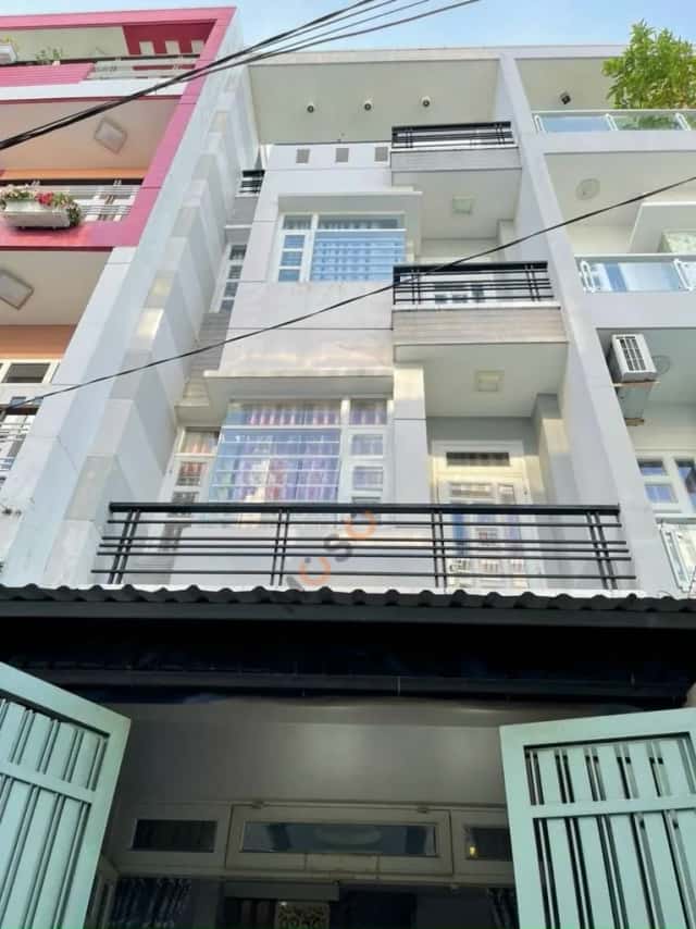 Nhà phố 90 m² · 4 PN · Đường Điện Biên Phủ