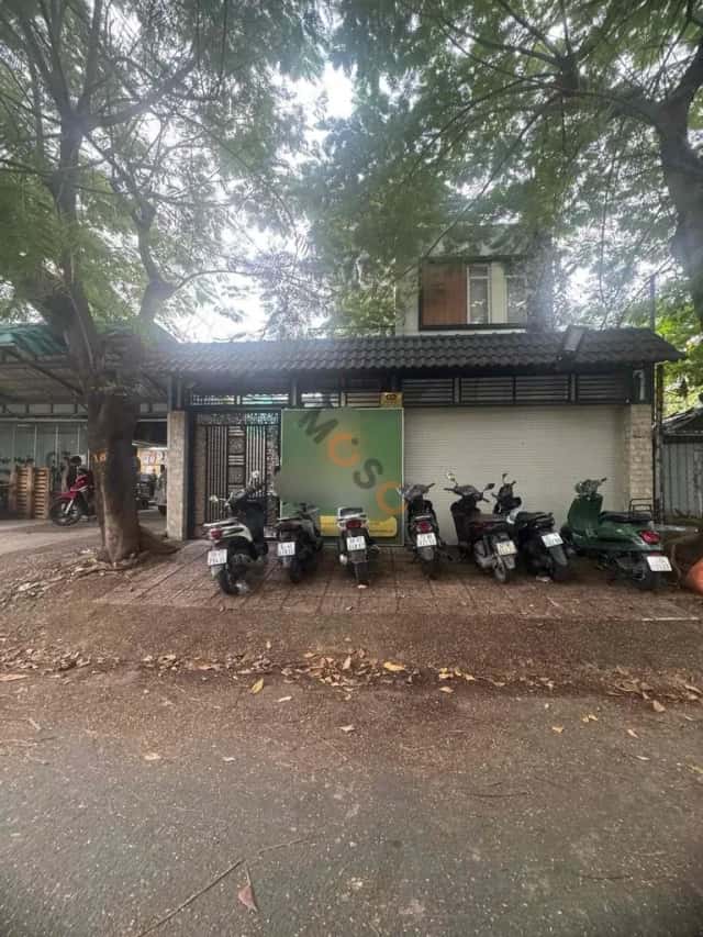Townhouse 168 m² · 5 bed · Đường Vành Đai Trong