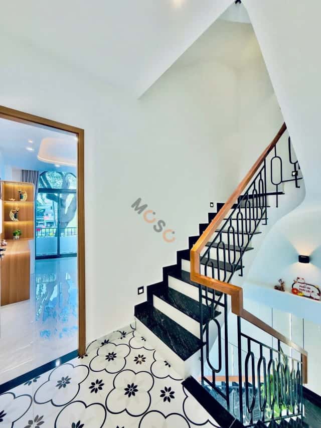 Townhouse 24.4 m² · 3 bed · Trường Sa