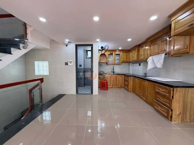 Townhouse 58.7 m² · 6 bed · Nguyên Hồng