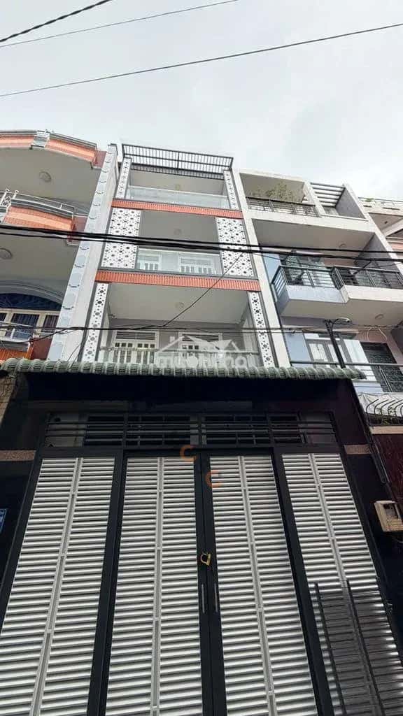 Nhà phố 56 m² · 5 PN · Đường Hậu Giang