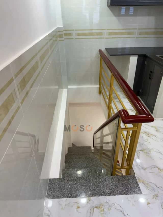 Nhà phố 13,5 m² · 2 PN · đường Lạc Long Quân