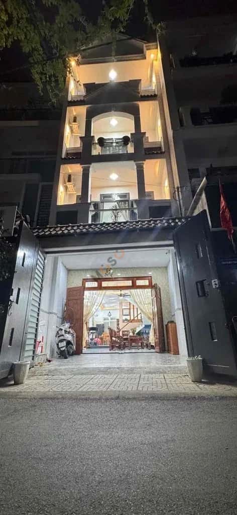 Nhà phố 100 m² · 5 PN · Hẻm 119 Bùi Quang Là
