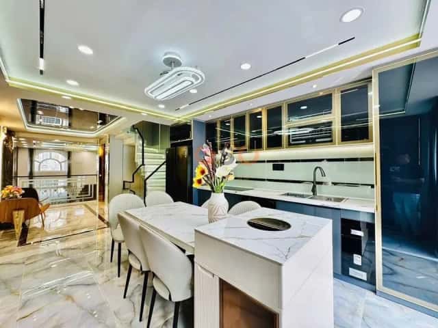 Townhouse 63.5 m² · 5 bed · Lê Văn Thọ