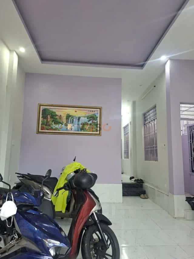 Townhouse 76 m² · 5 bed · Bàu Trảng 1