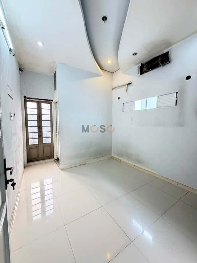 Nhà phố 43,2 m² · 5 PN · Hưng Phú