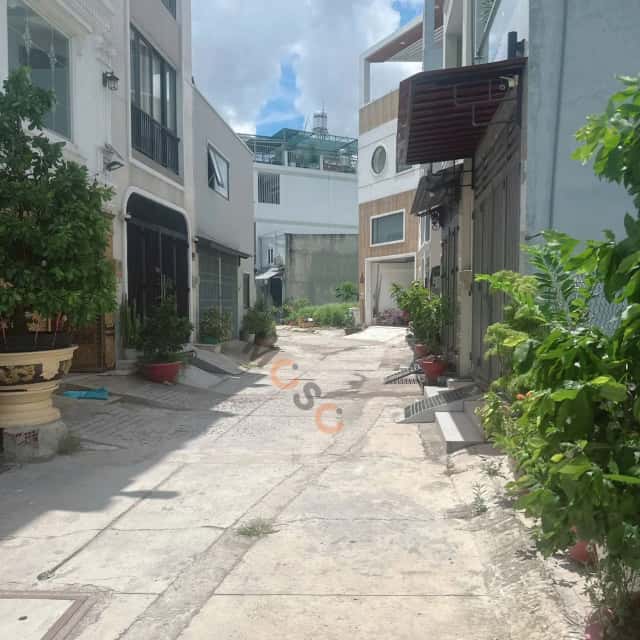 Nhà phố 60 m² · 4 PN · Hồ Văn Long