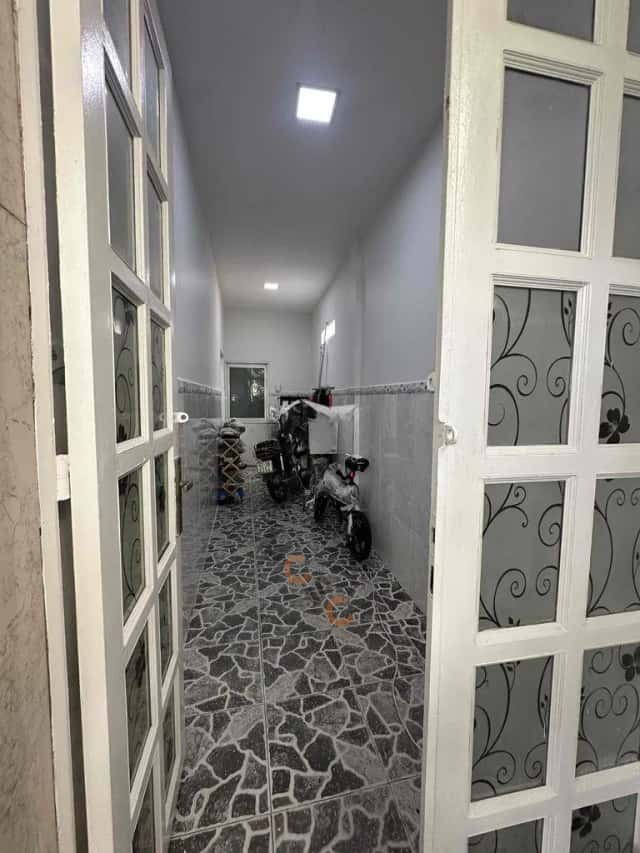 Nhà phố 102 m² · 4 PN · Nơ Trang Long