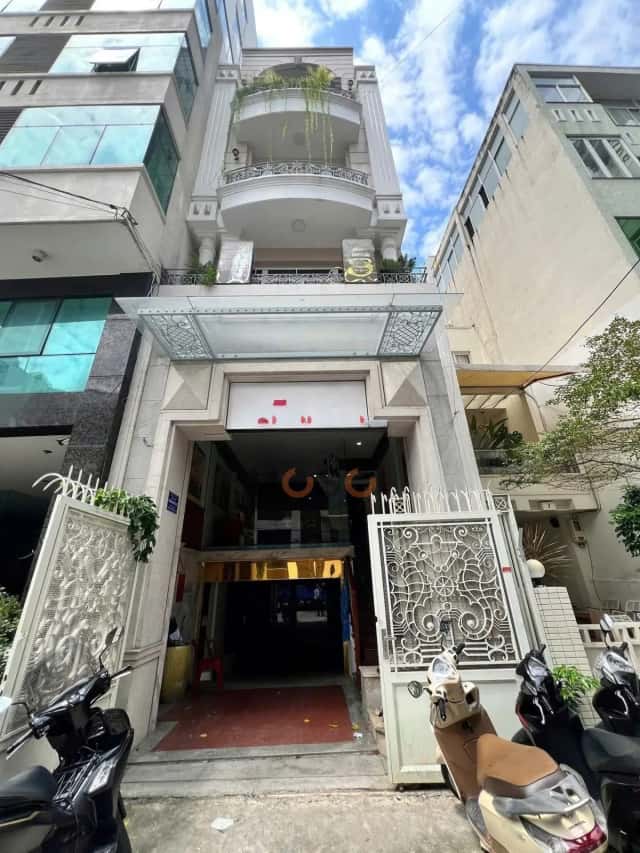 Nhà phố 500 m² · 7 PN · Đường Nguyễn Bỉnh Khiêm