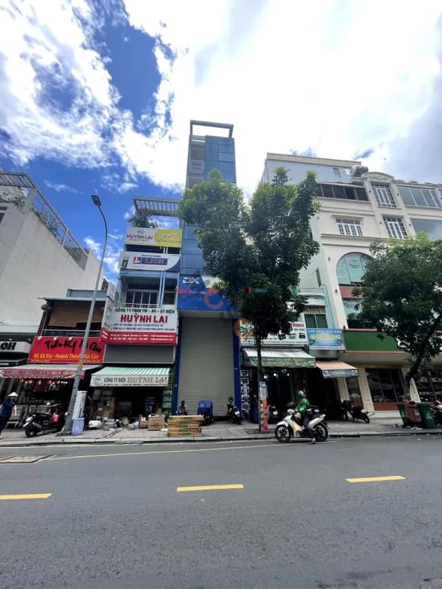 Nhà phố 522 m² · Đường Ký Con