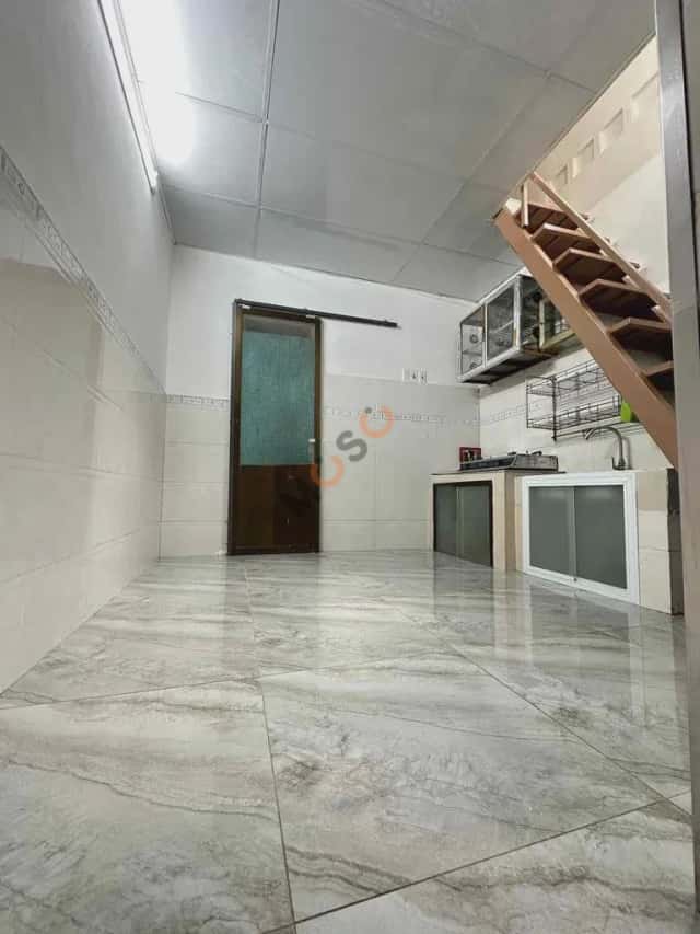 Nhà phố 15 m² · 1 PN · Cách Mạng Tháng Tám