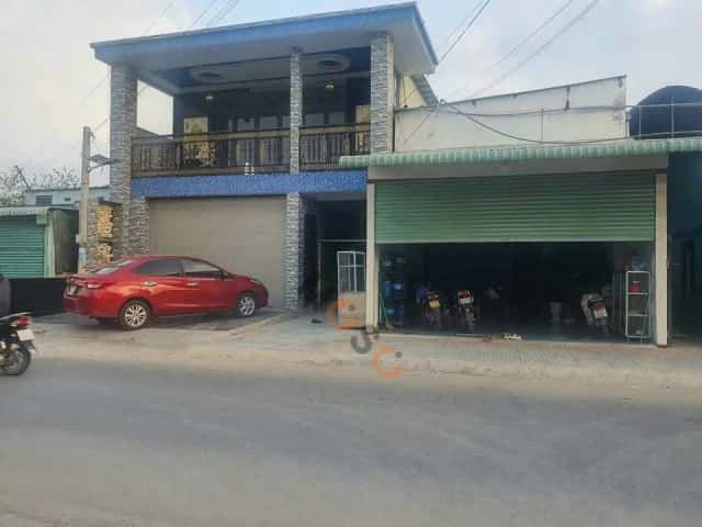Nhà phố 1031,5 m² · 20 PN · Nhánh DT7A