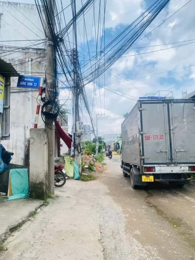Plot of land 100 m² · Hưng Định 22