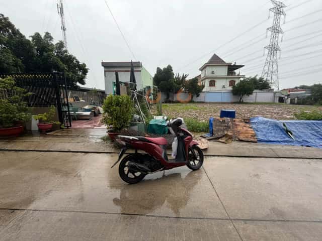 Plot of land 117.6 m² · Lê Thị Bay