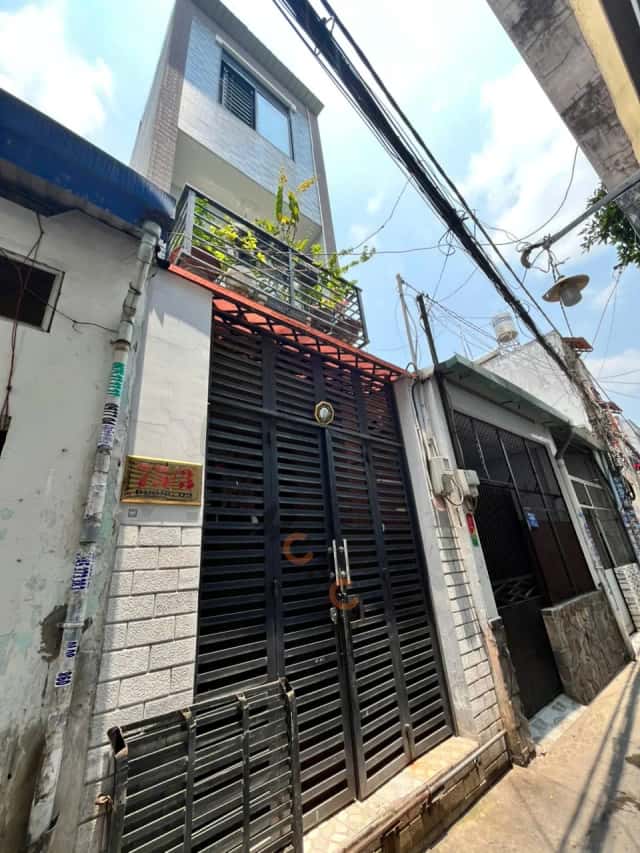 Townhouse 43.8 m² · 4 bed · đường D9