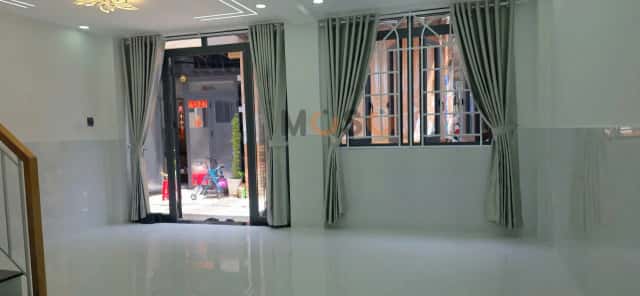 Townhouse 40.4 m² · 3 bed · Lạc Long Quân