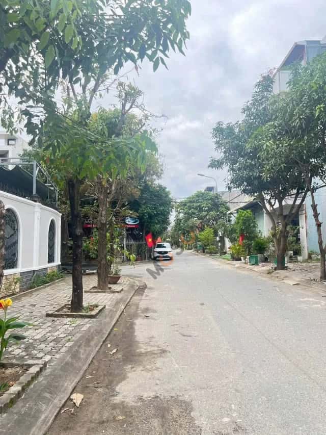 Plot of land 250 m² · Bàu Mạc 5
