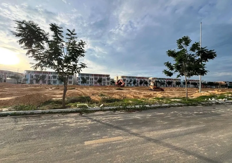 Phân khu Sông Town