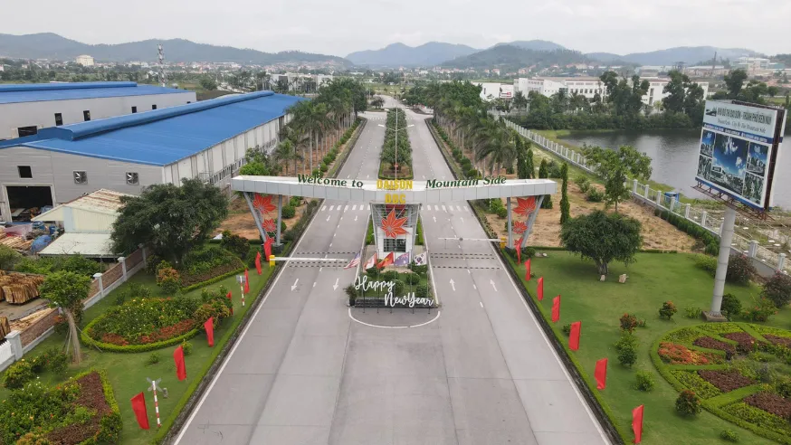 Đại Sơn Mountain Side