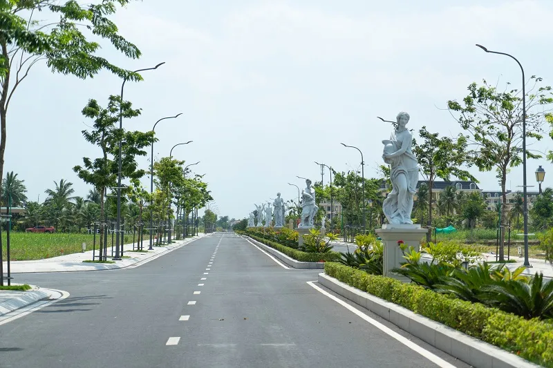 Agora City