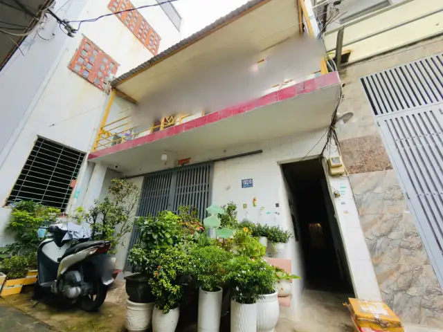 Bán nhà hẻm Bùi Minh Trực Quận 8, TP.HCM – 3 phòng ngủ, giá 6 tỷ Bán nhà hẻm Bùi Minh Trực Quận 8, TP.HCM – 3 phòng ngủ, giá 6 tỷ
