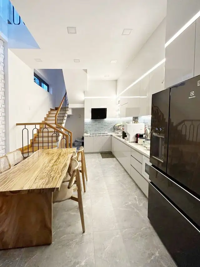 Bán nhà mặt tiền Đường 3 Tháng 2 Quận 10, TP.HCM – giá 16 tỷ