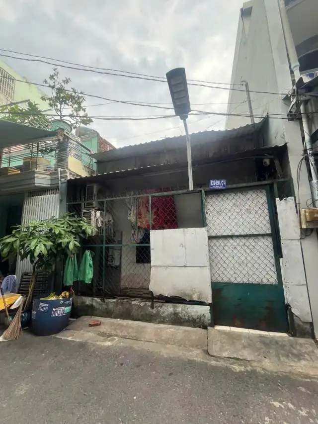 Bán nhà hẻm Lê Đình Cẩn Quận Bình Tân, TP.HCM – 1 phòng ngủ, giá 3 tỷ