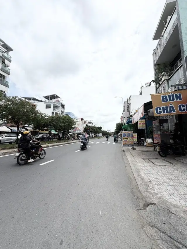 Bán nhà mặt tiền lê thúc hoạch Quận Tân Phú, TP.HCM – 2 phòng ngủ, giá 5 tỷ