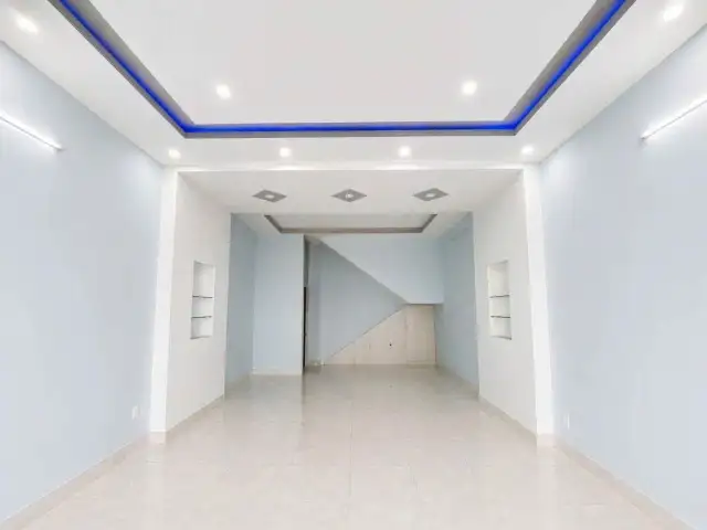 Bán nhà mặt tiền Nguyễn Hữu Dật Quận Hải Châu, TP. Đà Nẵng – 3 phòng ngủ, giá 12 tỷ Bán nhà mặt tiền Nguyễn Hữu Dật Quận Hải Châu, TP. Đà Nẵng – 3 phòng ngủ, giá 12 tỷ