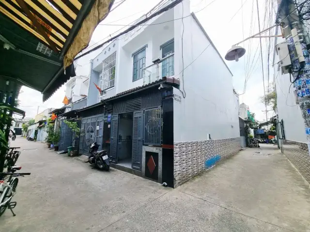 Bán nhà mặt tiền Hiệp Thành 35 Quận 12, TP.HCM – 2 phòng ngủ, giá 4.5 tỷ Bán nhà mặt tiền Hiệp Thành 35 Quận 12, TP.HCM – 2 phòng ngủ, giá 4.5 tỷ