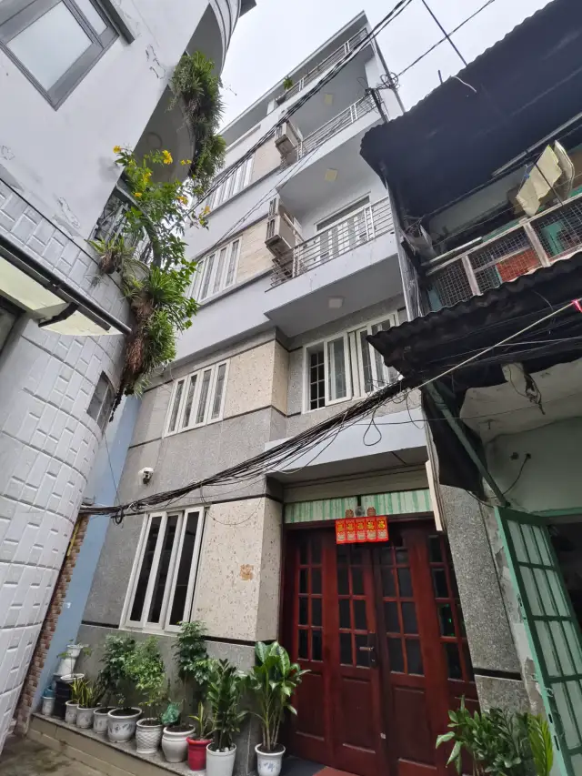 Bán nhà hẻm Sư Vạn Hạnh Quận 10, TP.HCM – 6 phòng ngủ, giá 9.7 tỷ Bán nhà hẻm Sư Vạn Hạnh Quận 10, TP.HCM – 6 phòng ngủ, giá 9.7 tỷ