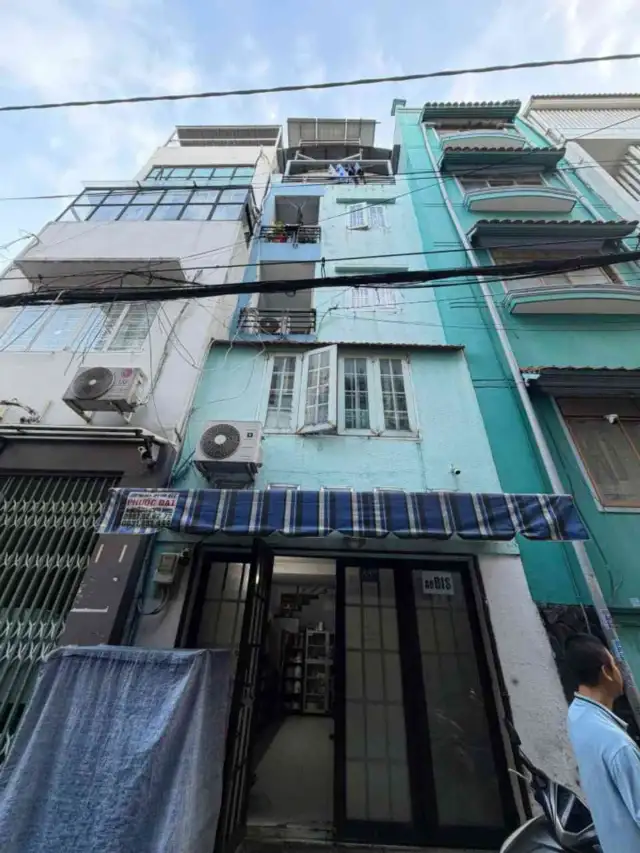 Bán nhà mặt tiền Cư xá Đồng Tiến Quận 10, TP.HCM – 8 phòng ngủ, giá 20 tỷ