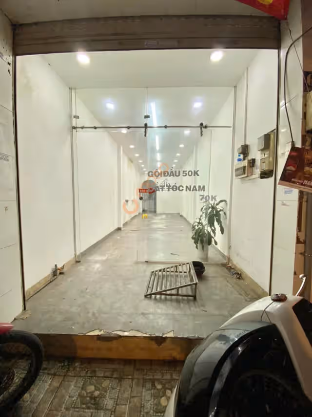 Bán nhà mặt tiền Cách Mạng Tháng Tám Quận 10, Hồ Chí Minh – 2 phòng ngủ, giá 16.5 tỷ Bán nhà mặt tiền Cách Mạng Tháng Tám Quận 10, Hồ Chí Minh – 2 phòng ngủ, giá 16.5 tỷ