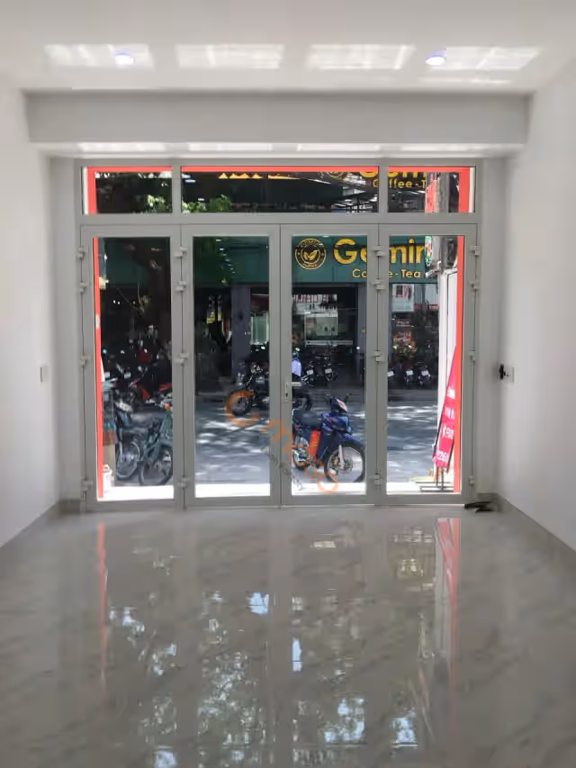 Bán nhà mặt tiền Hoàng Hoa Thám Quận Tân Bình, TP.HCM – 6 phòng ngủ, giá 28.3 tỷ Bán nhà mặt tiền Hoàng Hoa Thám Quận Tân Bình, TP.HCM – 6 phòng ngủ, giá 28.3 tỷ