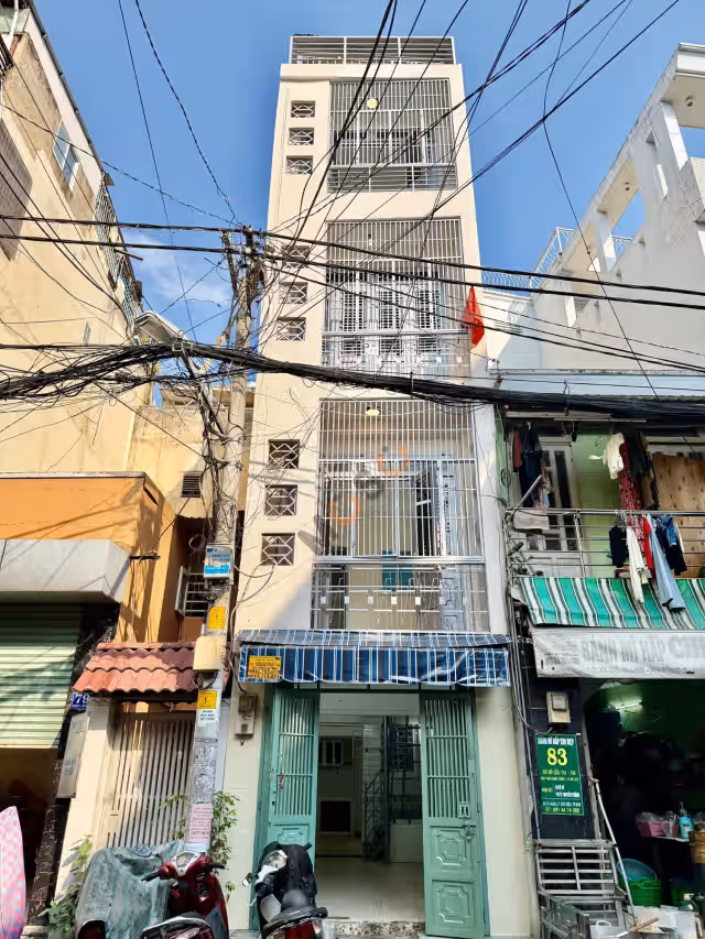 Bán nhà mặt tiền Cô Giang Quận Phú Nhuận, TP.HCM – 8 phòng ngủ, giá 9.9 tỷ