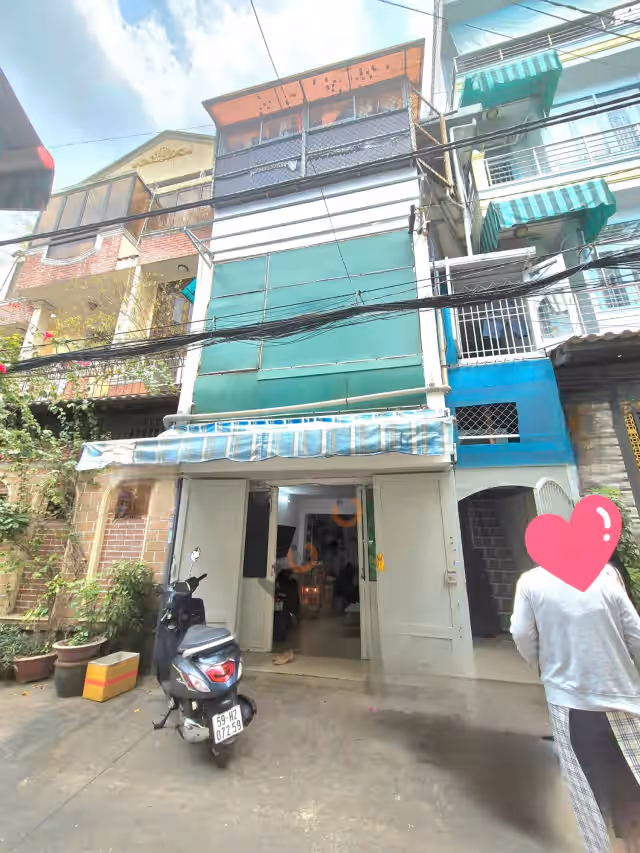 Bán nhà hẻm 985/24 Lạc Long Quân Quận Tân Bình, TP.HCM – 4 phòng ngủ, giá 7.2 tỷ Bán nhà hẻm 985/24 Lạc Long Quân Quận Tân Bình, TP.HCM – 4 phòng ngủ, giá 7.2 tỷ