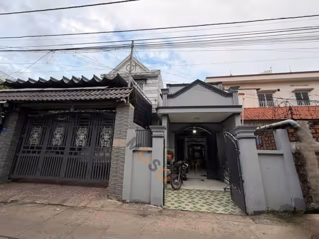 Bán nhà hẻm đường Lái Thiêu 25, khu phố Đông Tư Thành phố Thuận An, Bình Dương – 2 phòng ngủ, giá 3.4 tỷ Bán nhà hẻm đường Lái Thiêu 25, khu phố Đông Tư Thành phố Thuận An, Bình Dương – 2 phòng ngủ, giá 3.4 tỷ